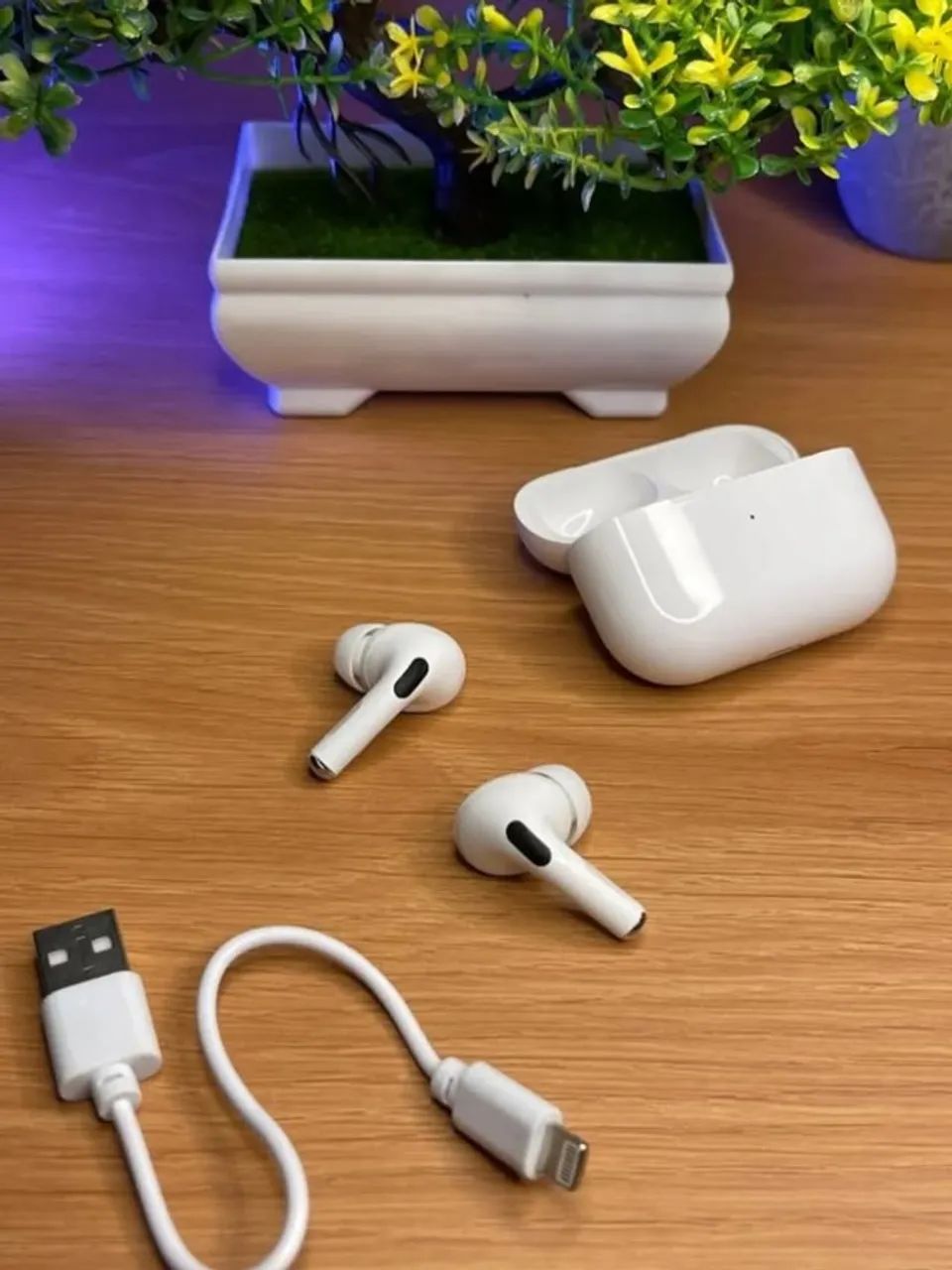 Bluetooth Earphones (White)64352268610177121