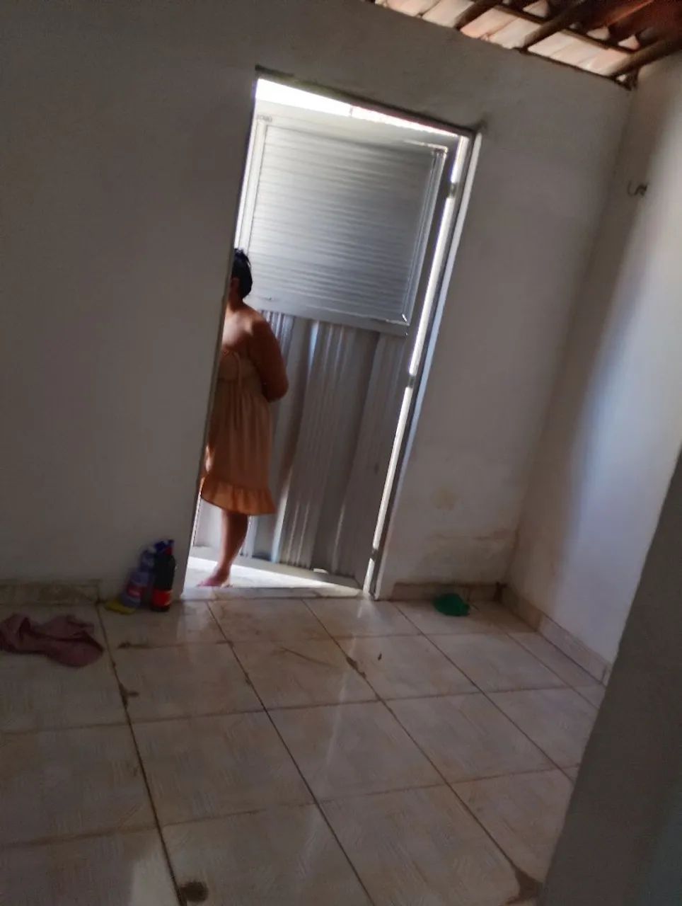 Vendo ou troco casa com documento de compra e venda  - Foto 2