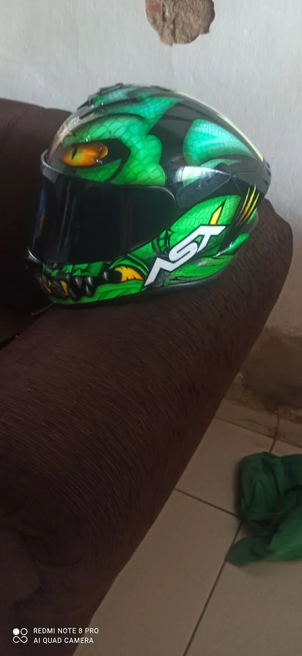 Capacete ASX em perfeito estado de conservação