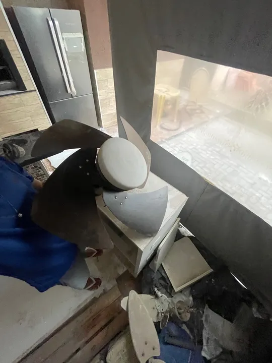 Ventilador de Teto em madeira 