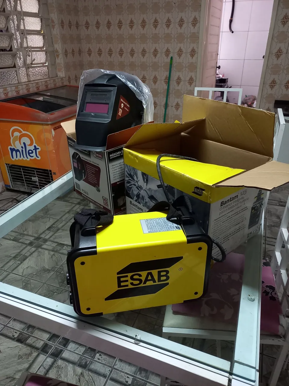 Solda e Inversor ESAB Bantam 145