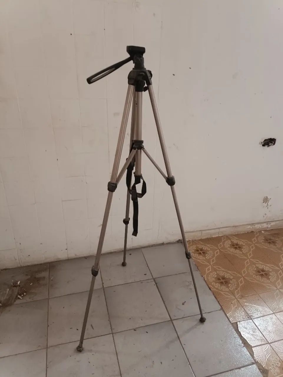 Tripé para Câmera da Marca Vanguard - Foto 2