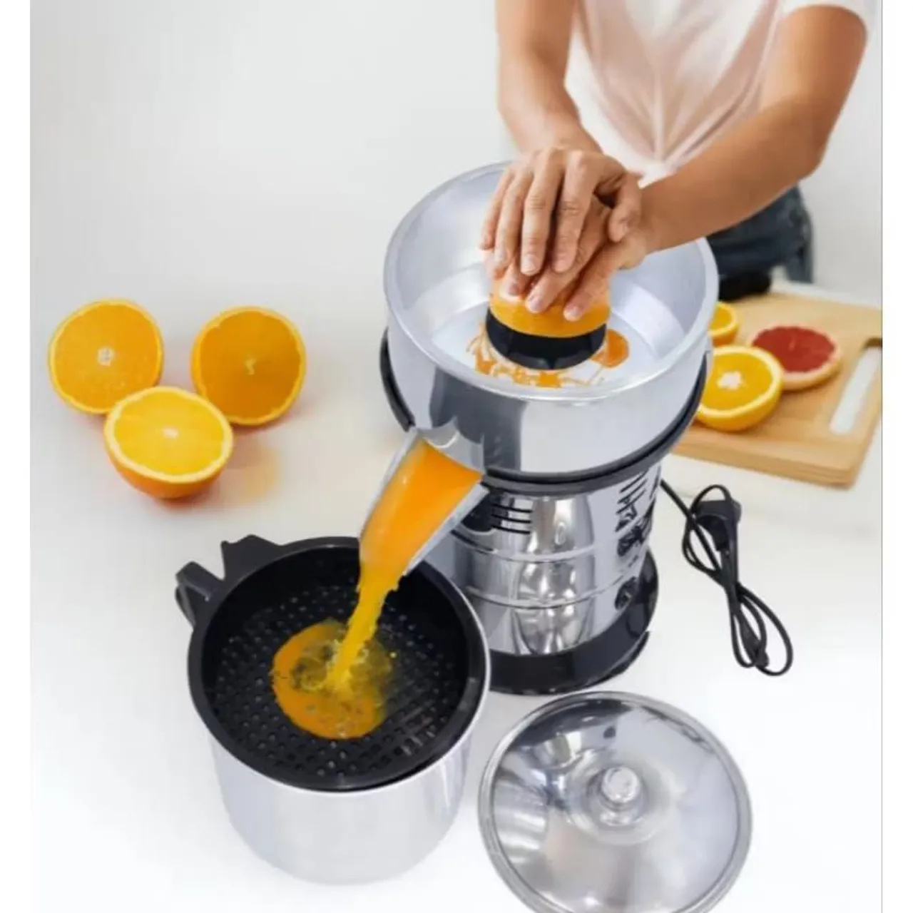 Espremedor de frutas elétrico