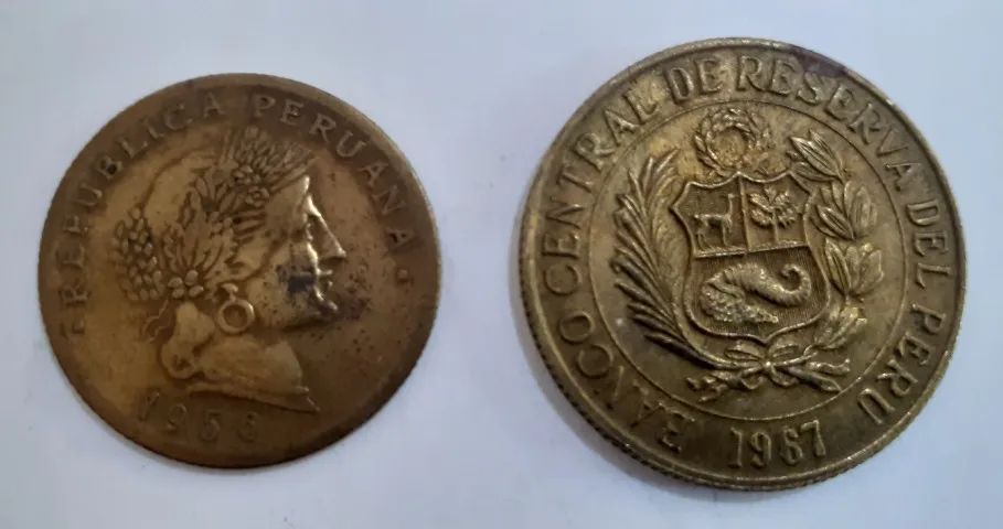 2 Moedas Peru - 20 Centavos (1956) / Un Sol De Oro (1967)