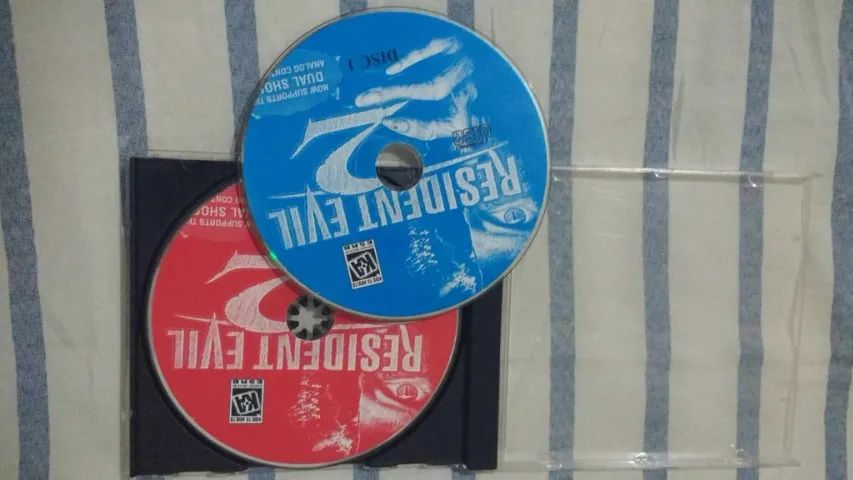 Trilogia Resident Evil (PS1) - Foto 3