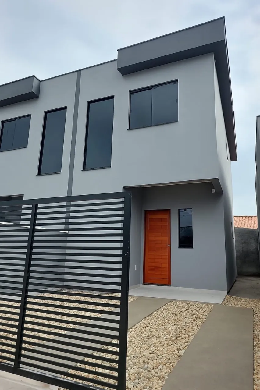 Alugo CASA/SOBRADO novo em Biguaçu!