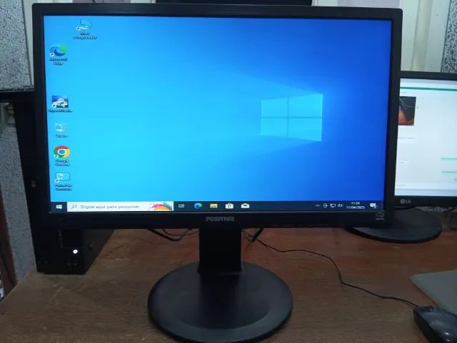 Torro monitor positivo 22 polegadas led saídas VGA DVI HDMI em perfeito funcionamento acom - Foto 3