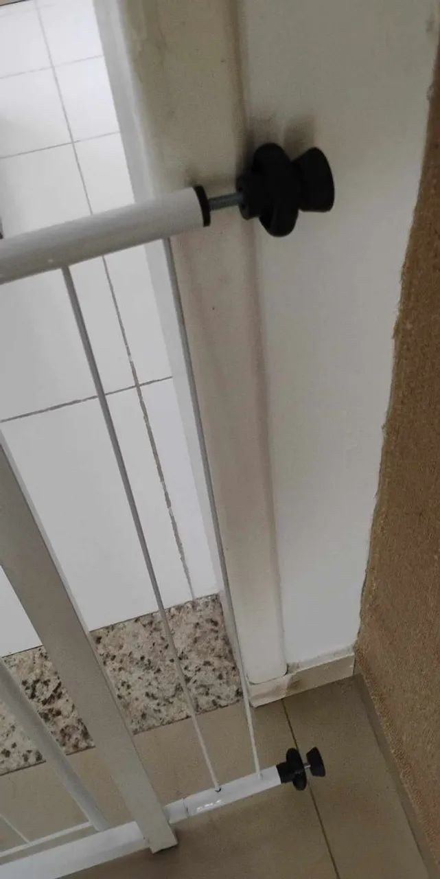 Cerquinha para bebê ou pet semi-nova