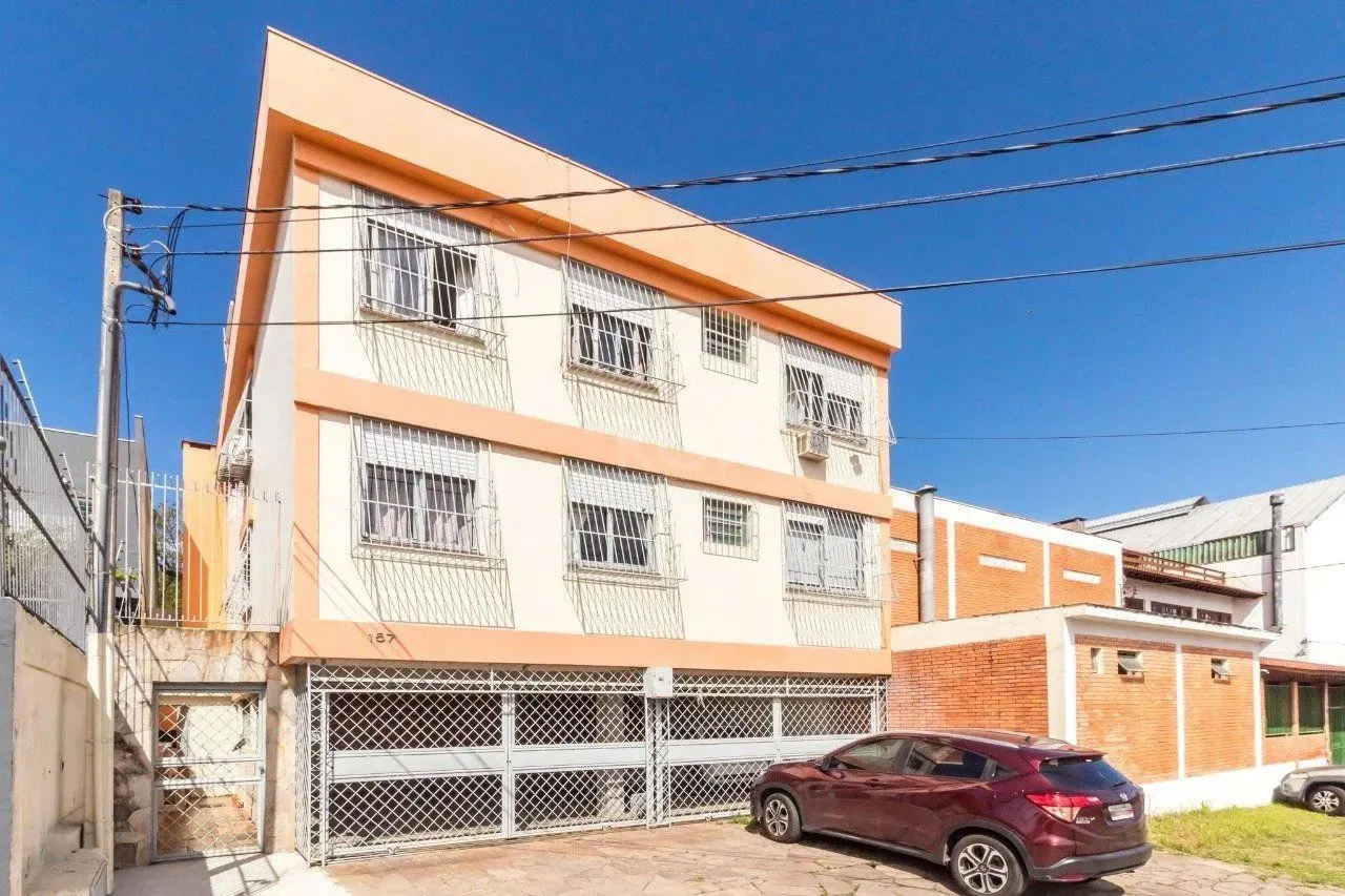 Apartamento para Venda - 85m², 3 dormitórios, 1 vaga - Bom Jesus