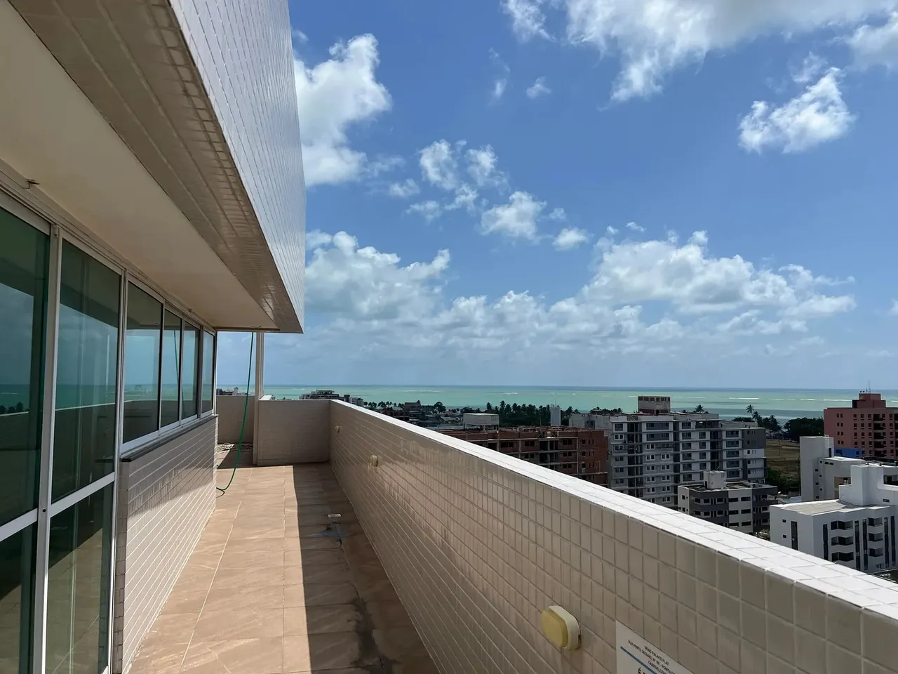 Flat Mobiliado para Alugar em Ponta de Campina R$ 2.100