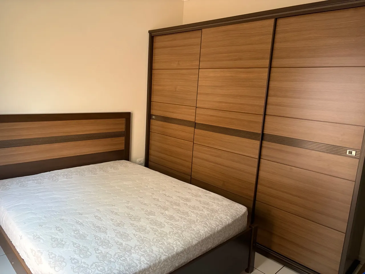 Guarda-Roupa Casal Amadeirado