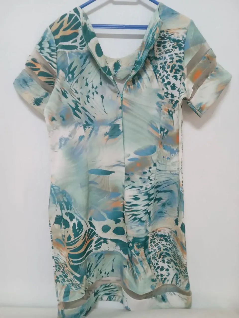 Vestido estampado com detalhes em tule - Foto 2