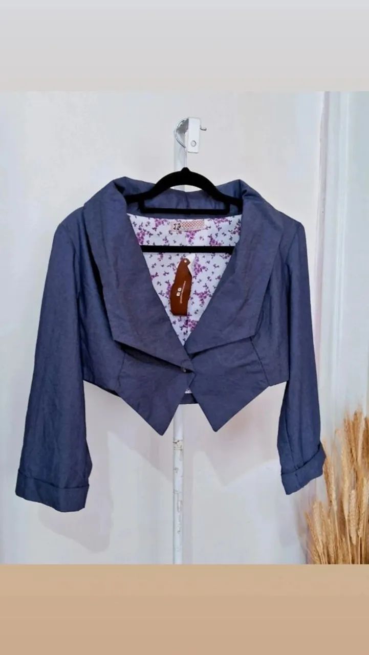 cropped blazer curto  Flor de Chocolate Tam P - Foto 4