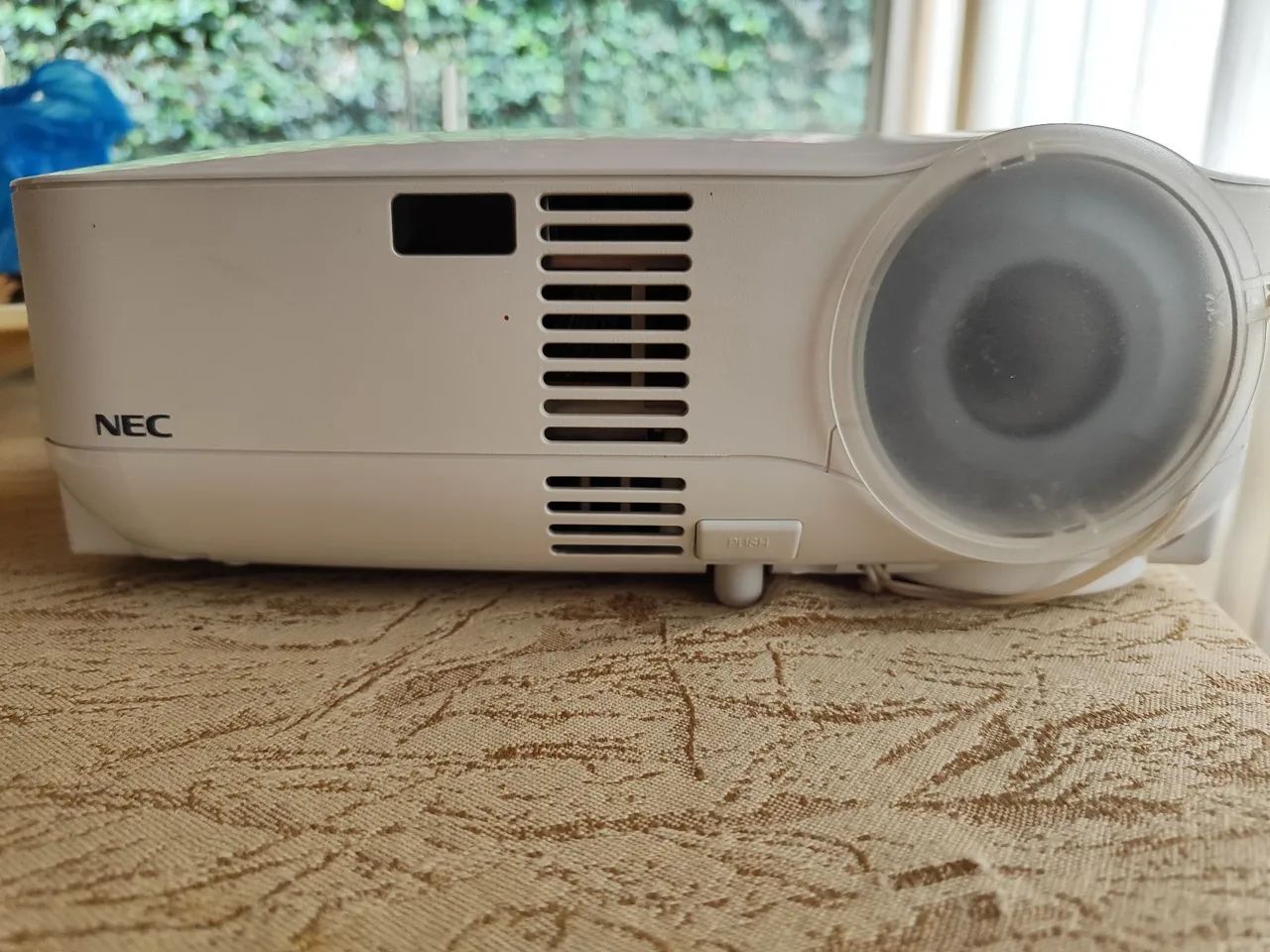 Projetor NEC pouco uso, igual zero - Foto 4