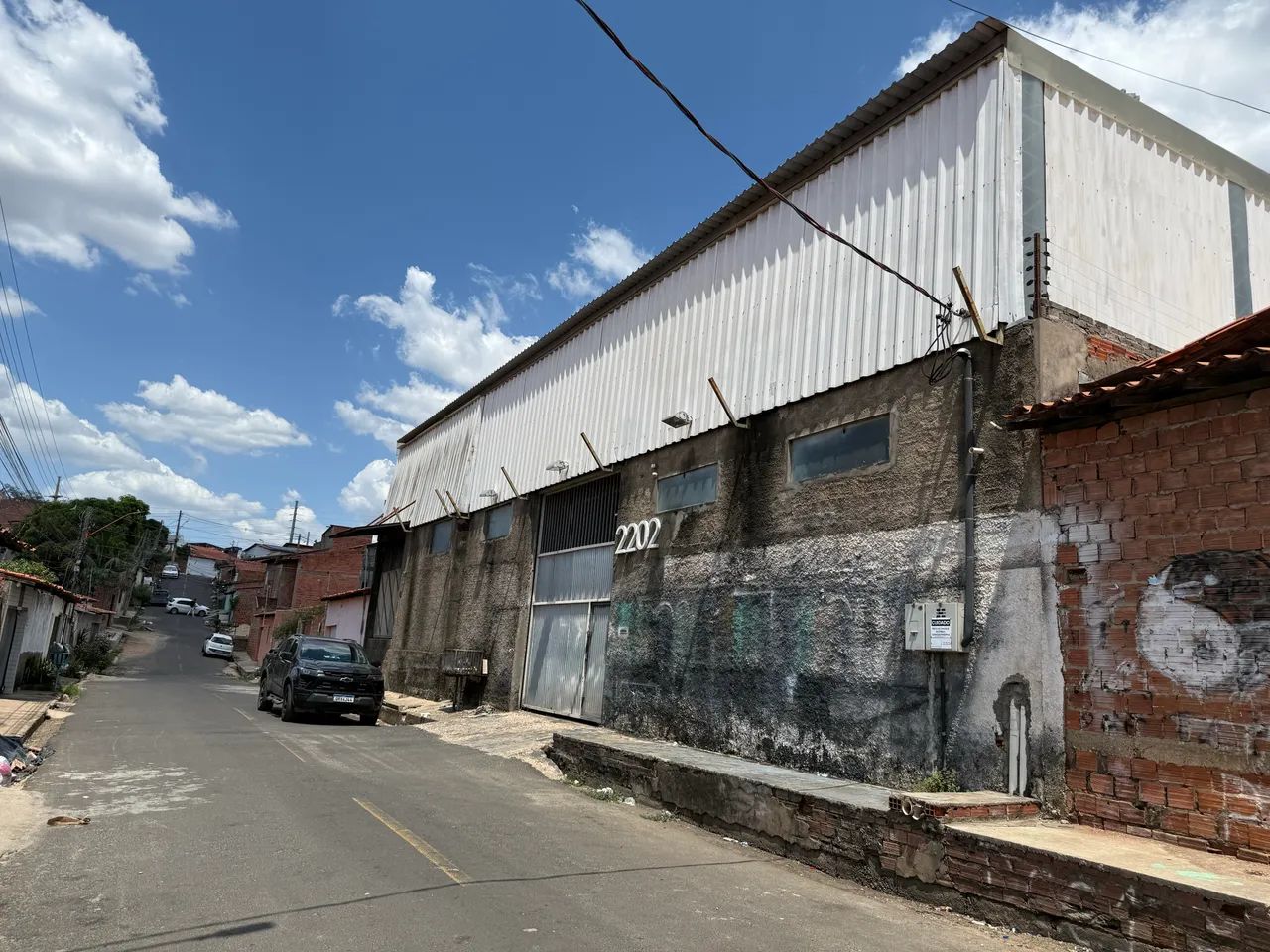 Alugo Galpão 1500m2 com escritórios 