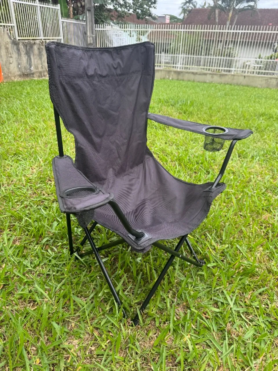 Cadeira de Camping Dobrável Basic Quechua Preta - Usada