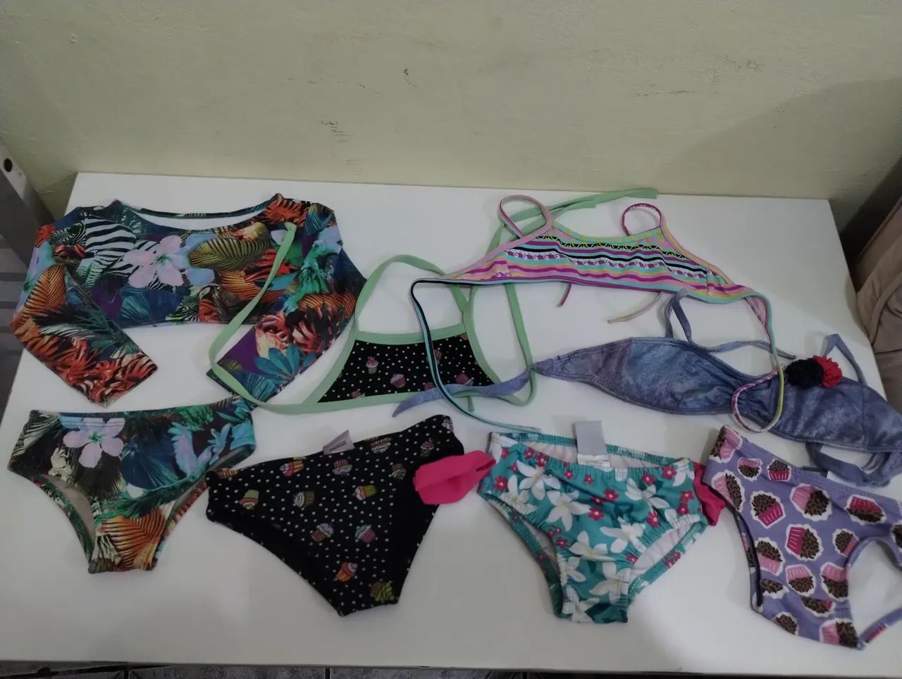 Kit 4 biquínis infantil, tamanhos 1 e 2 , P e G