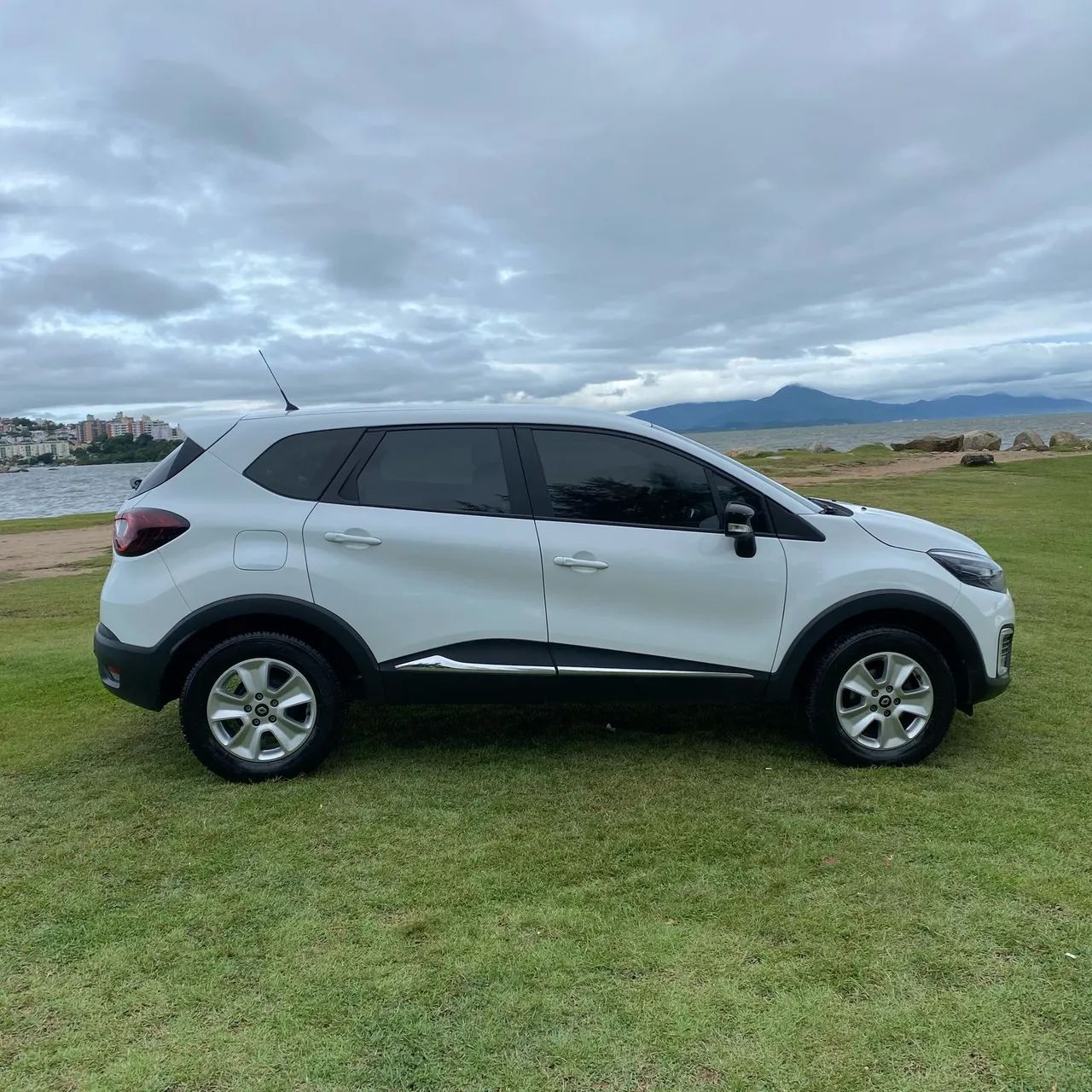  CAPTUR Life 1.6 16V - Foto 4