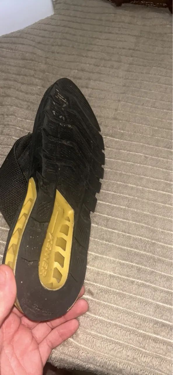 Chinelo Kenner Original - Preto com Detalhes Dourados - Foto 4