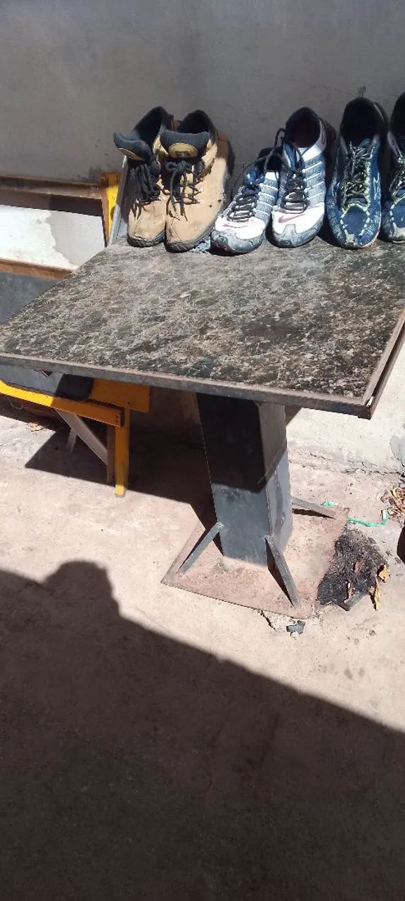 Mesa de Centro em Mármore 