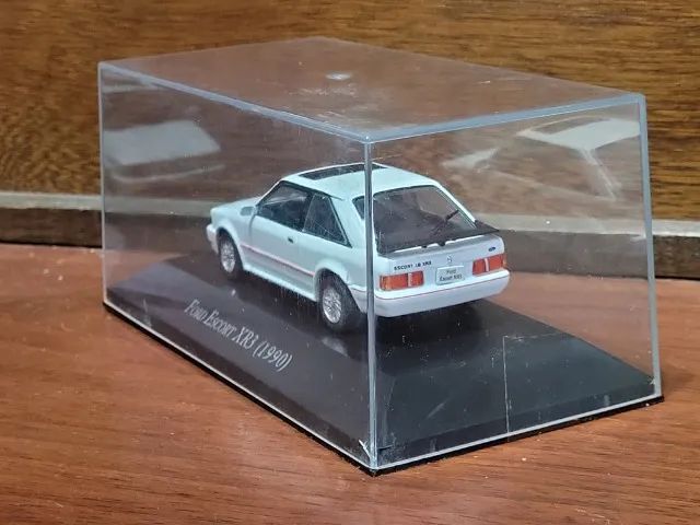 Ford Escort XR3 1990 - Coleção Carros Inesquecíveis do Brasil - Carrinho Miniatura 1/43 - Foto 3
