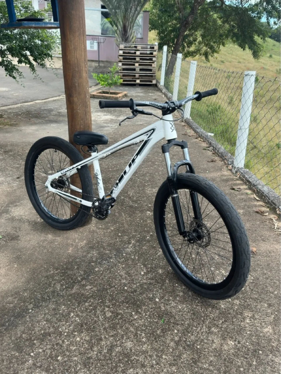 bike de grau hupi whistler 2019 nova- Perfeita para Manobras!