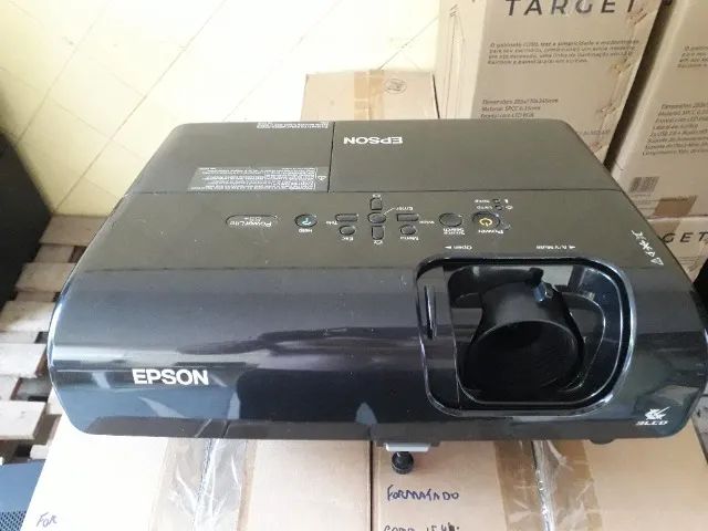 Projetor Epson S5 - (Lâmpada com Pequeno Detalhe) - Solicite o Vídeo