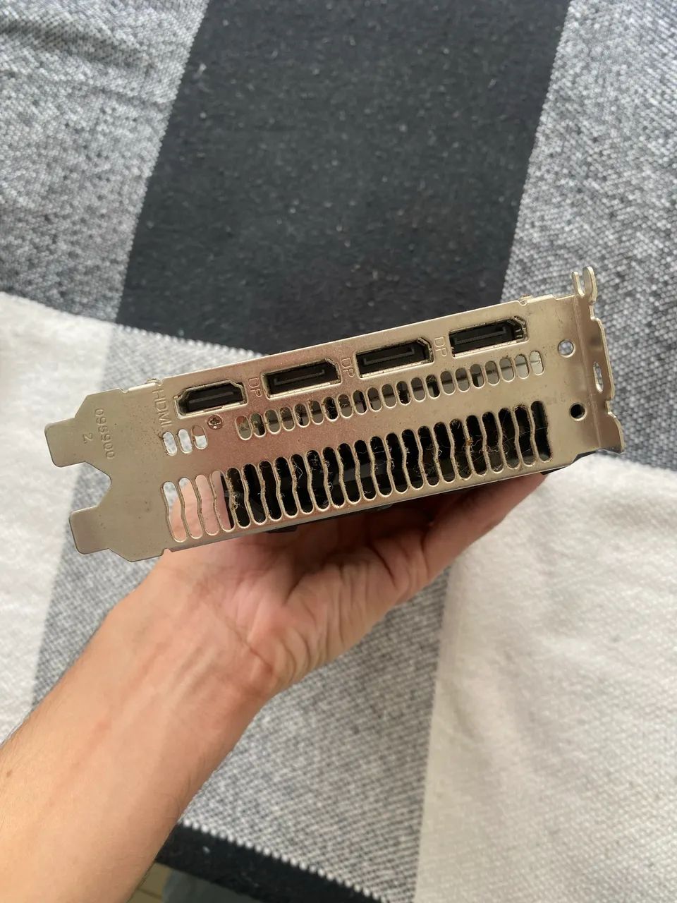 RX 580 8GB COM DEFEITO - Foto 3