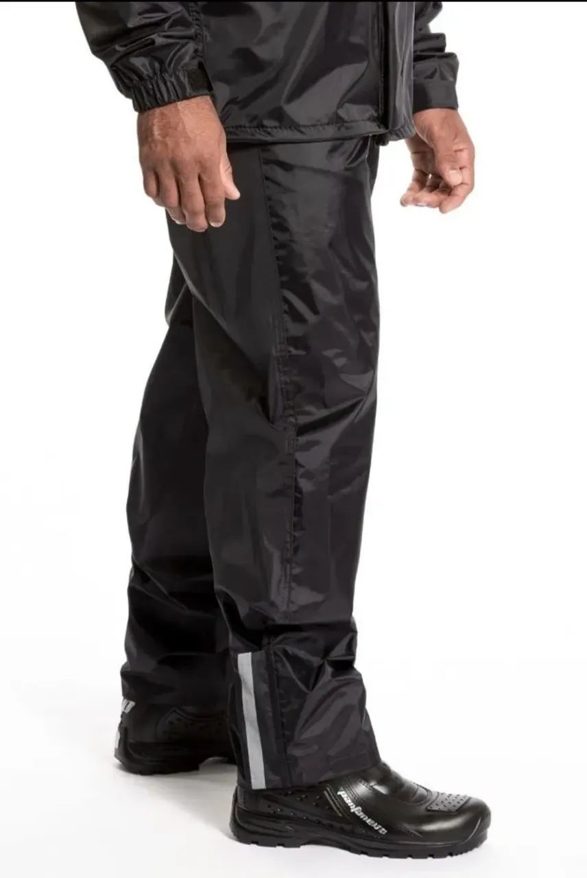 Calça avulsa de Nylon impermeável marca Pantaneiro 