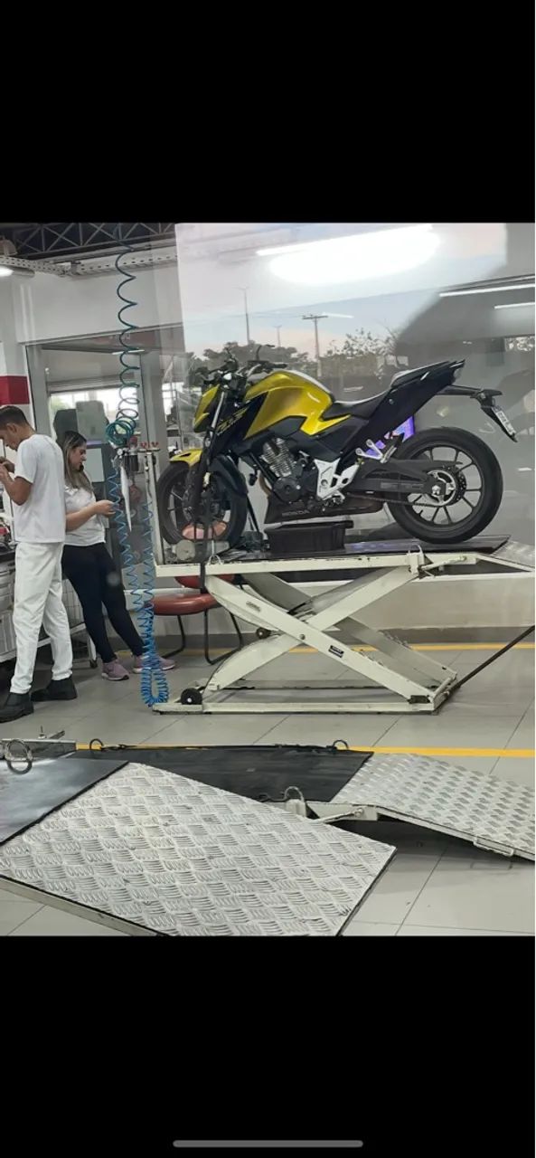 Honda/CB300F Twister ABS