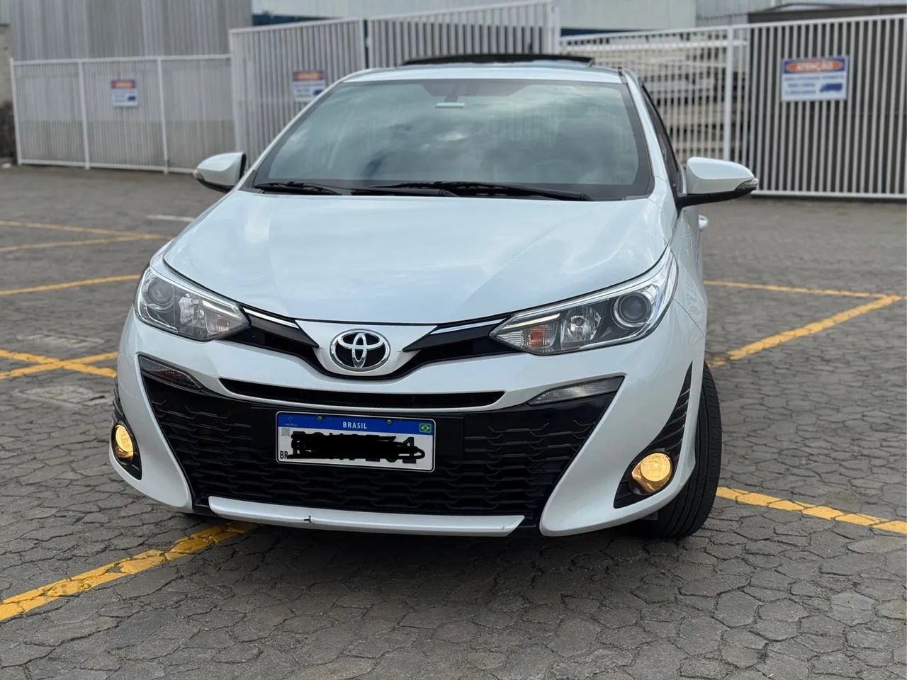 Yaris XLS 21/22 - Foto 5