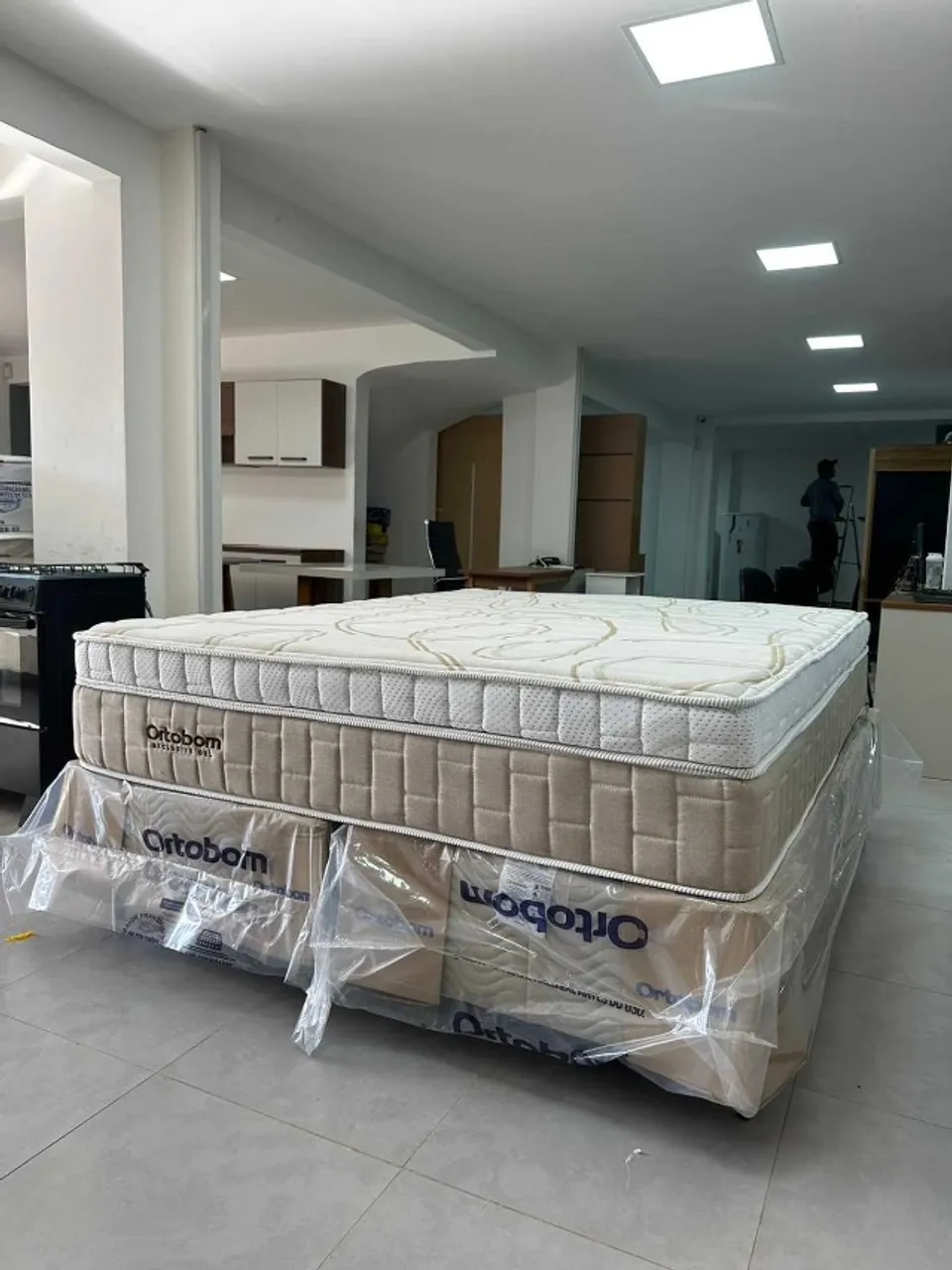 Cama Box Casal Exclusive Gel Molas Ensacadas Linha Premium 1,38x188x34cm - Ortobom