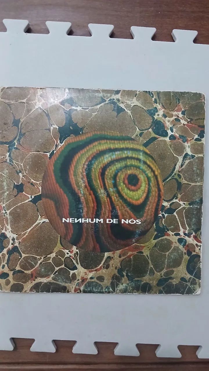 Disco de vinil nenhum de nós usado