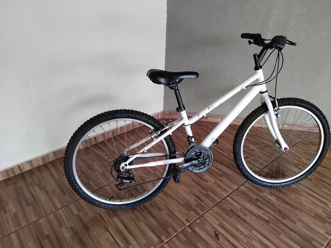 Vendo uma bicicleta  - Foto 2
