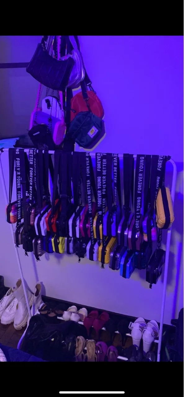 Bolsas - Diversas cores e modelos