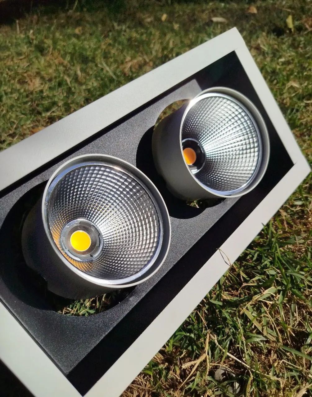 Vendo 10 unidades - Spot LED Embutir Duplo 2x27w 3000k - Iluminação Moderna e Eficiente