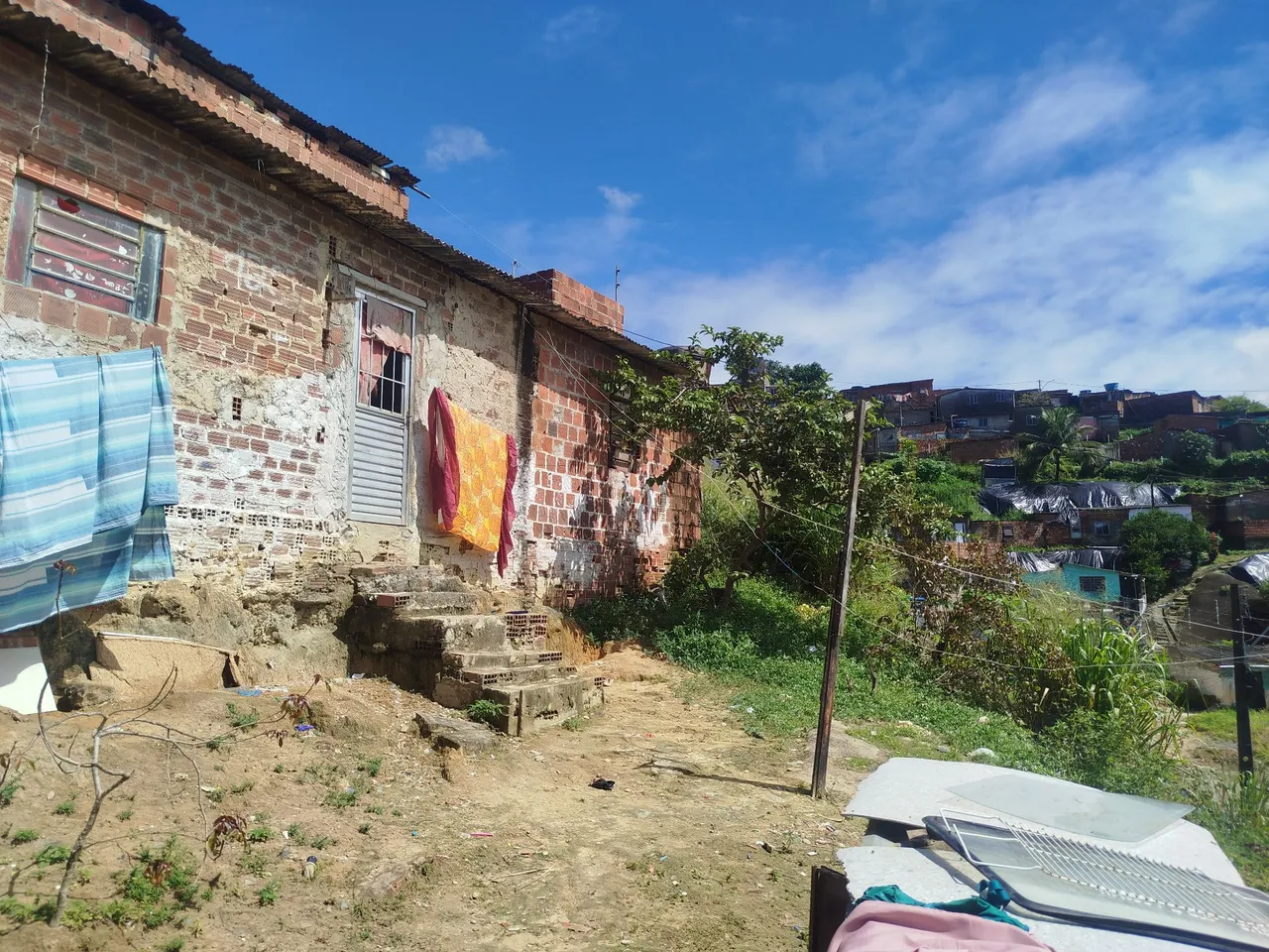 Vende-se está casa