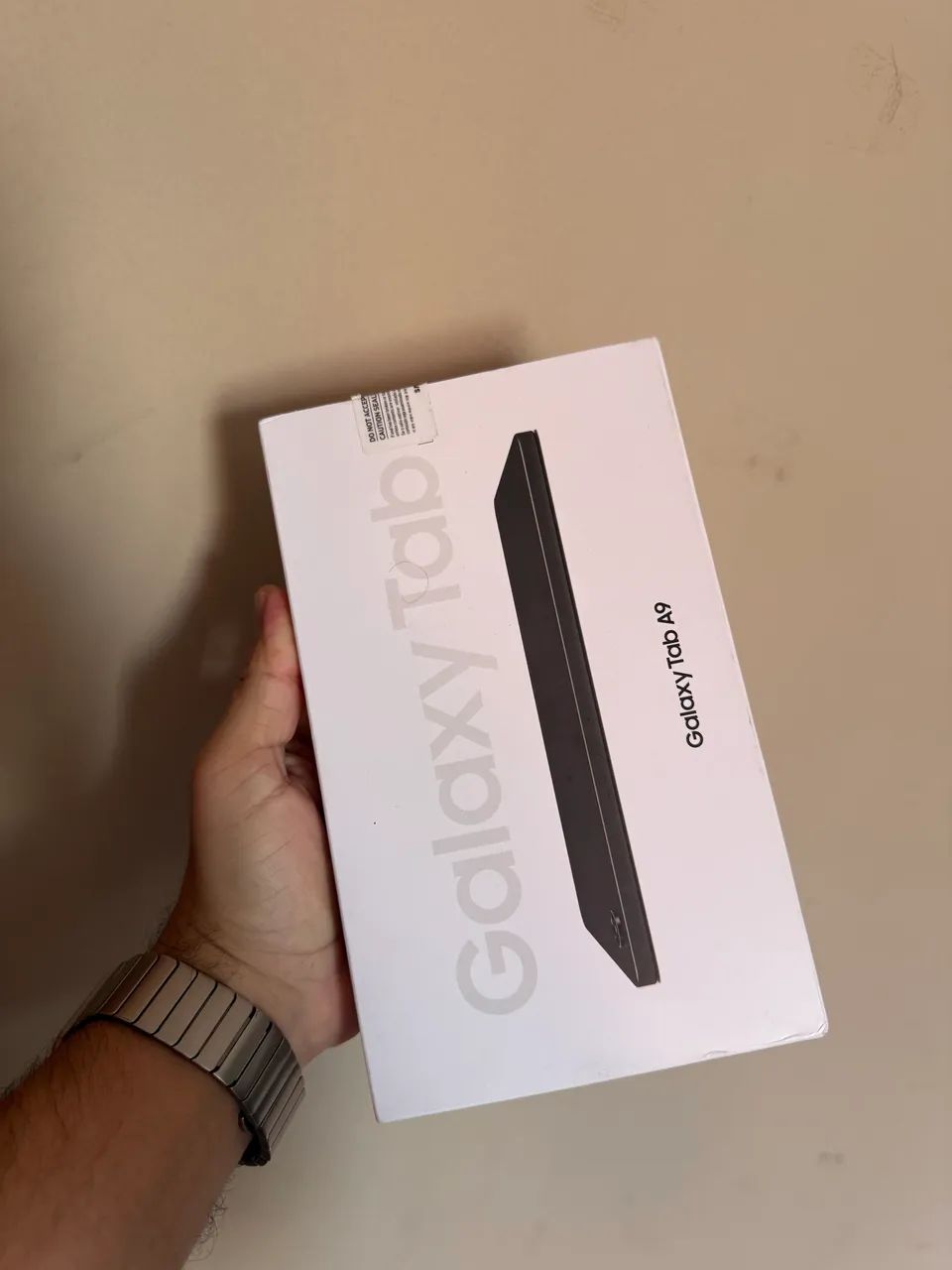 Tablet A9 lacrados com nota fiscal e garantia.