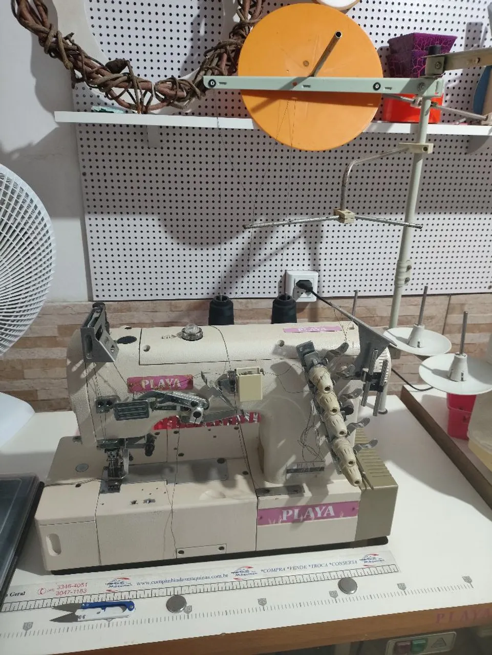 Máquina de Costura Galoneira