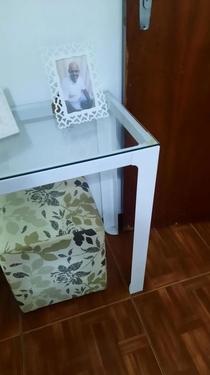 Aparador branco com tampo de vidro - Foto 5