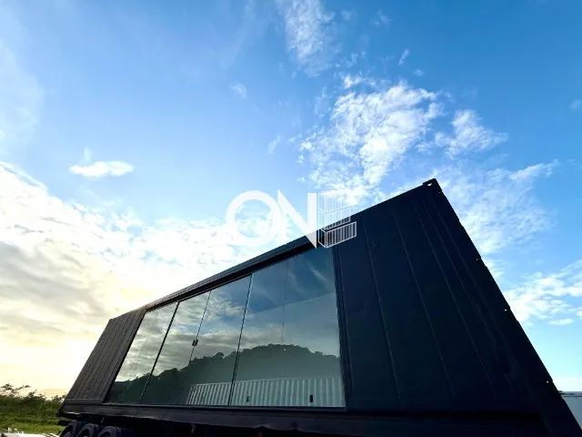 Espaço comercial em container