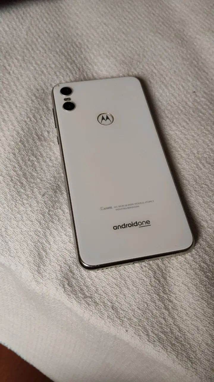 Celular moto one
