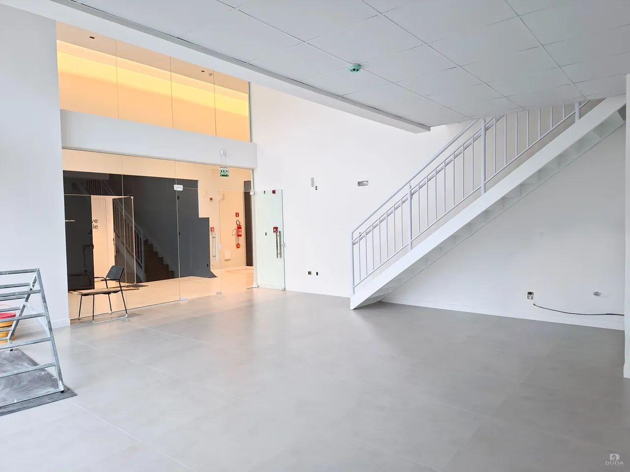 Sala para alugar na Trindade com 50m² - Foto 2
