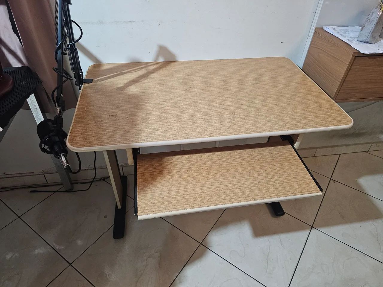 Mesa para computador impecável  - Foto 2