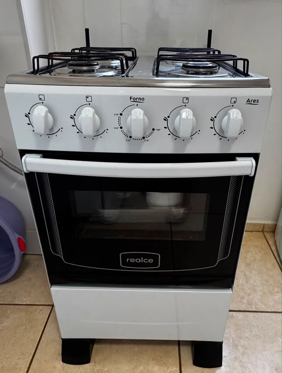 Vendo fogão 4 bocas com forno 