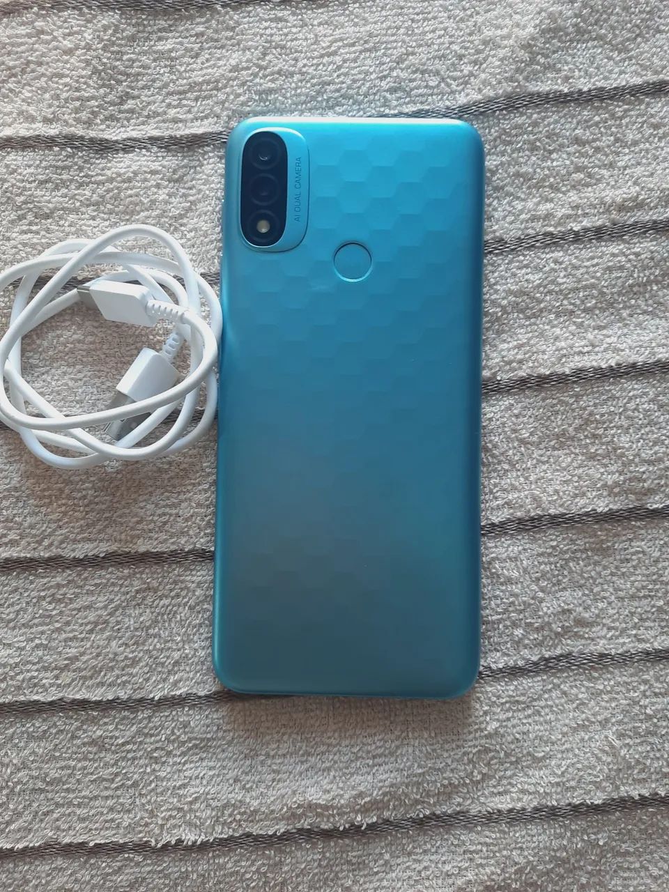 Vendo celular Motorola E20 64 G pegando tudo perfeito  - Foto 2