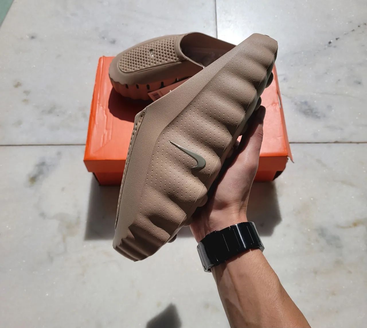 Slide Nike Mind 001