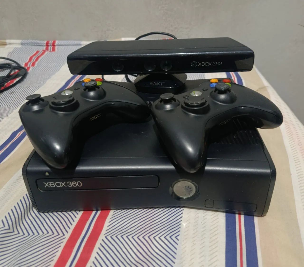 Xbox 360 Slim 