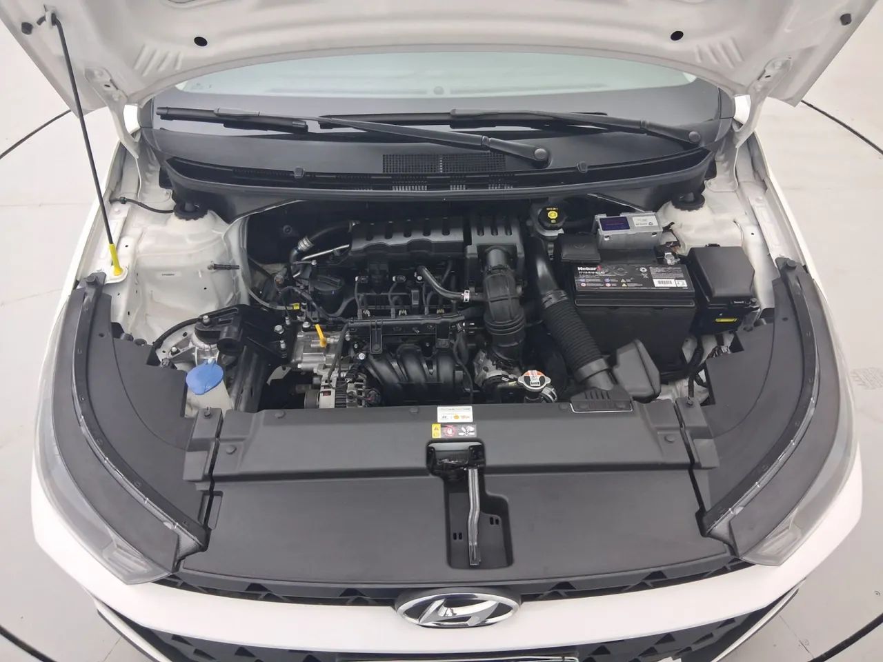 Hyundai HB20S Comfort Plus 1.0 TB Flex 12V Mec., foto 10 de 18