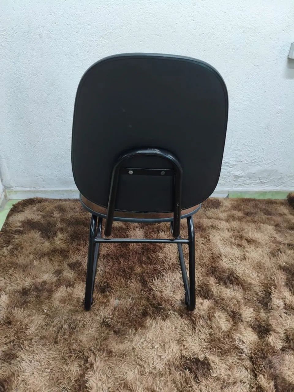 Cadeira fixa básica trapézio modelo de tratorzinho - Foto 4